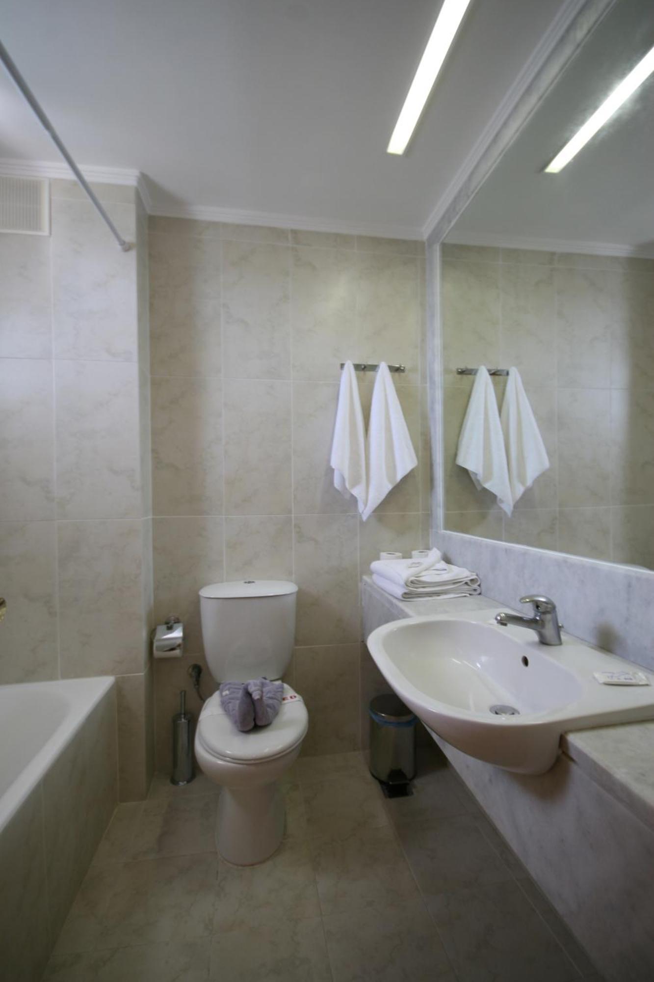 Tigaki Beach Hotel Bagian luar foto