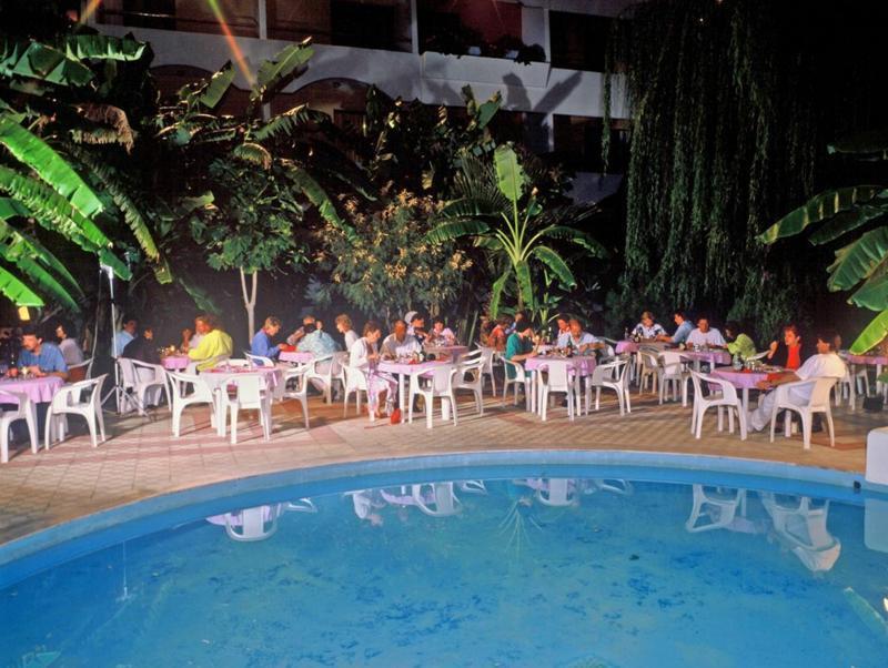Tigaki Beach Hotel Bagian luar foto