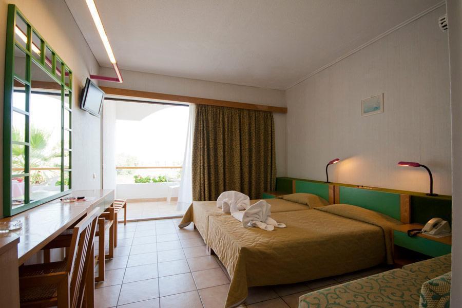Tigaki Beach Hotel Bagian luar foto
